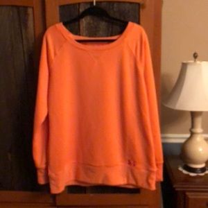 Under Amor sweatshirt